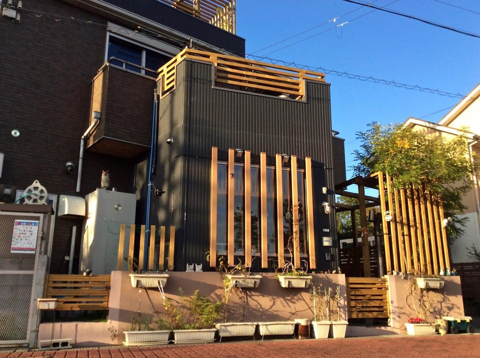 Property building, Facade/entrance