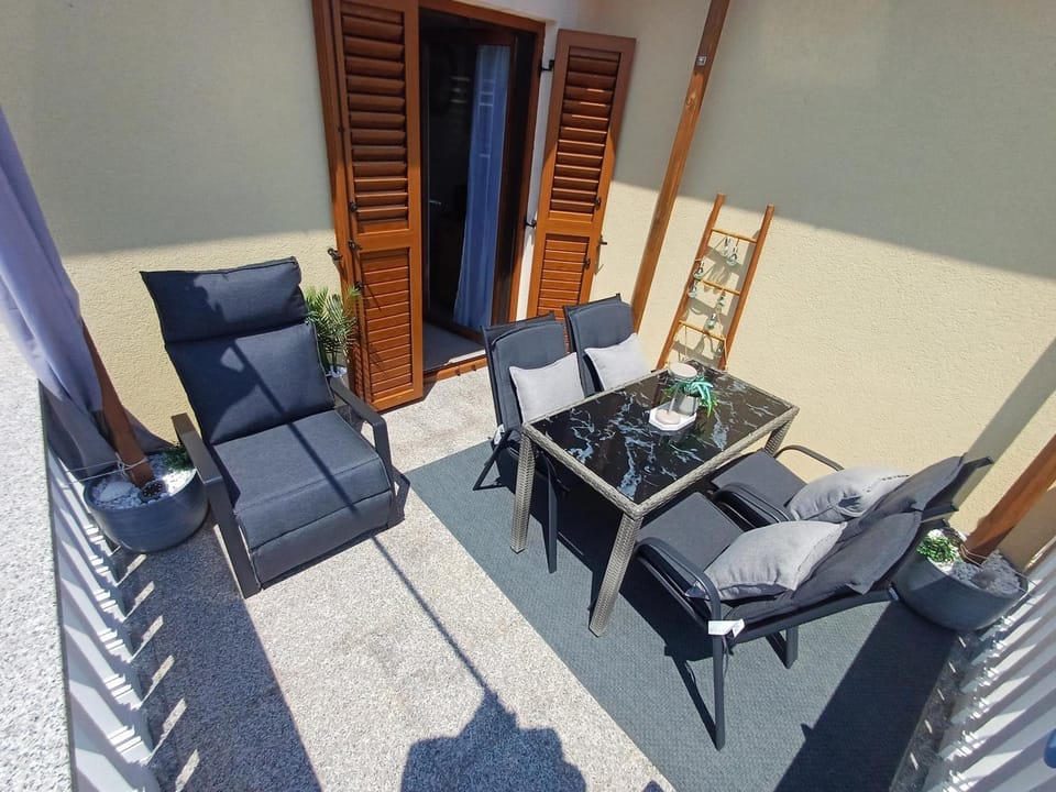 Day, Balcony/Terrace