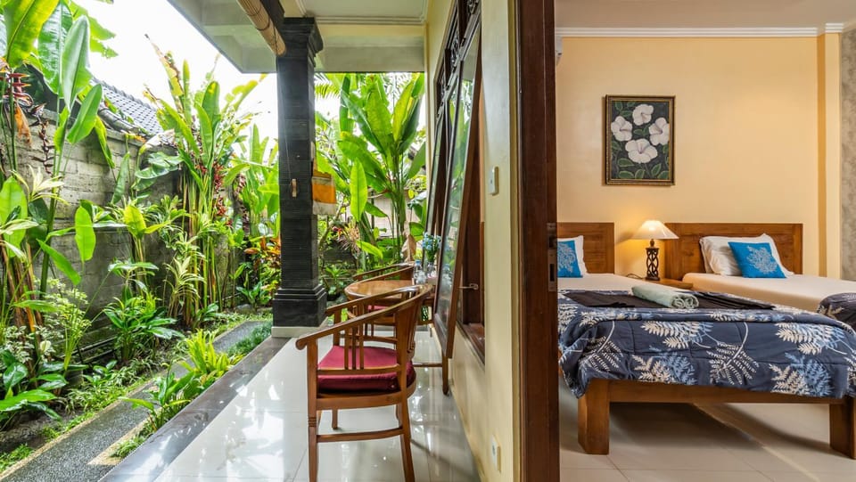 Patio, Spring, Bed, Day, Garden, View (from property/room), Balcony/Terrace, Photo of the whole room, Bedroom, Garden view, towels
