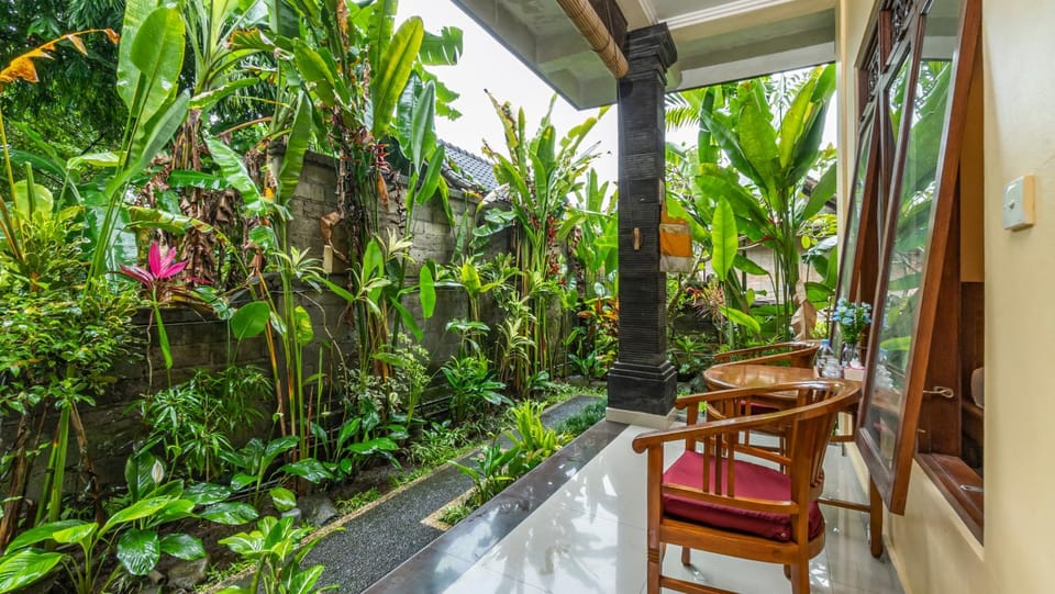 Patio, Spring, Day, Natural landscape, Garden, View (from property/room), Balcony/Terrace, Garden view