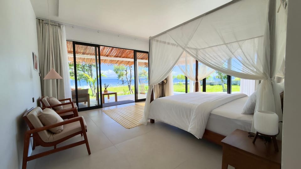 Bed, View (from property/room), Bedroom, Garden view, Sea view