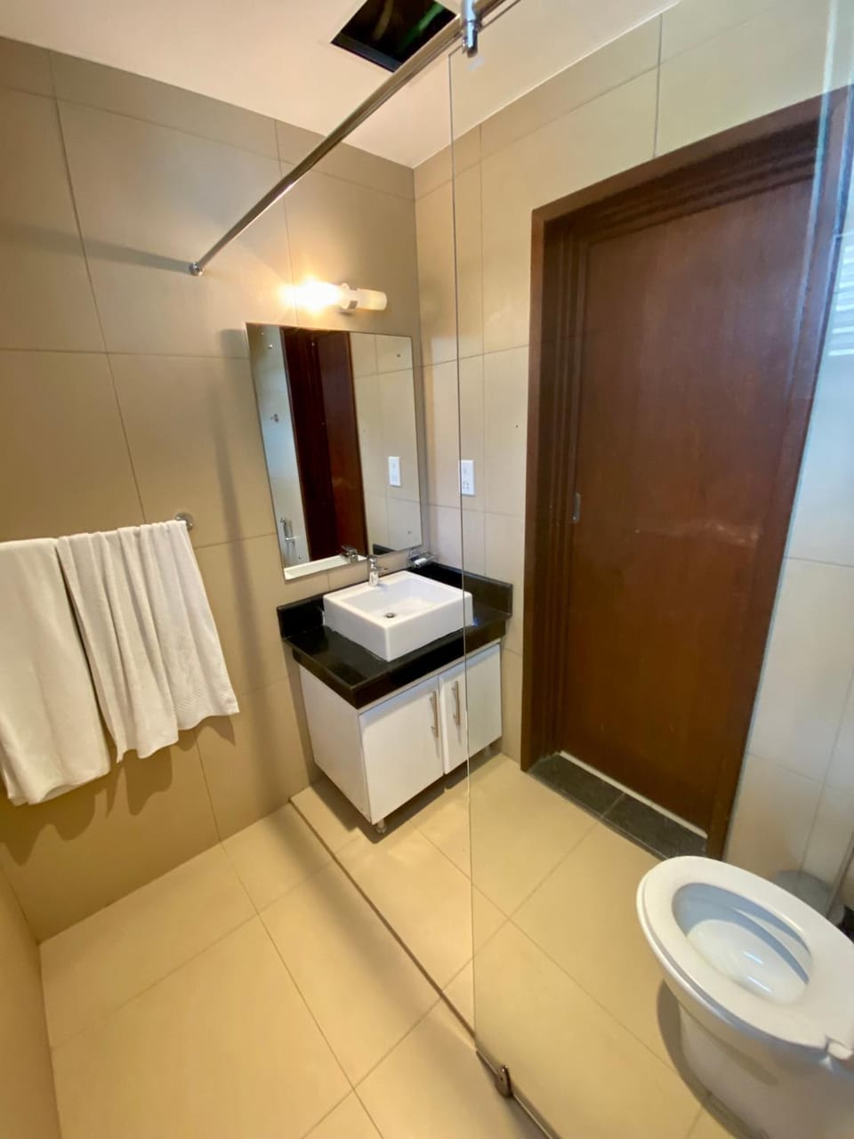 Toilet, Bathroom, towels