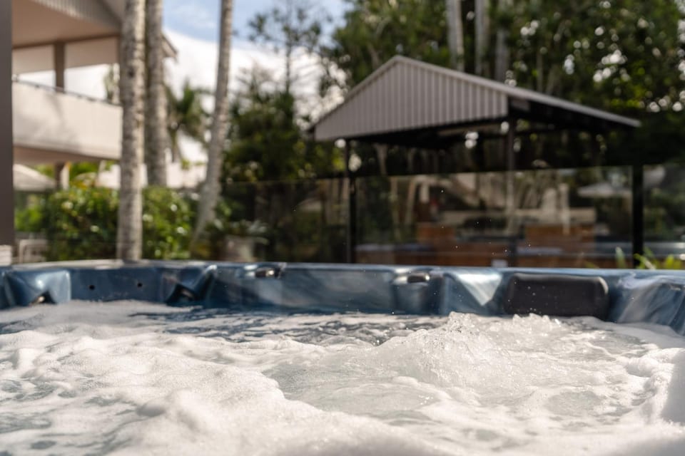 Property building, Swimming pool