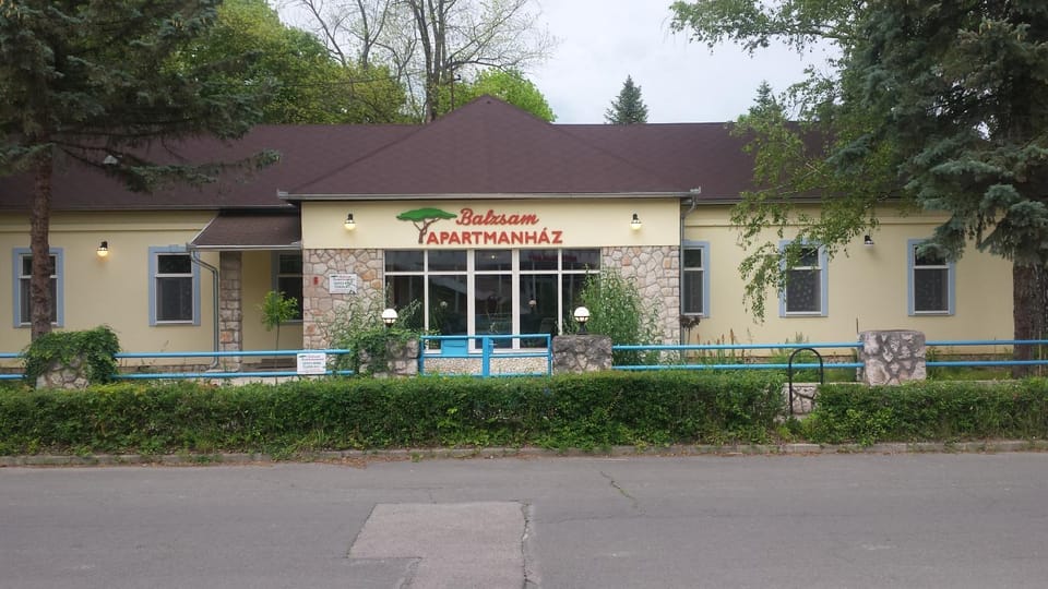 Property building, Facade/entrance