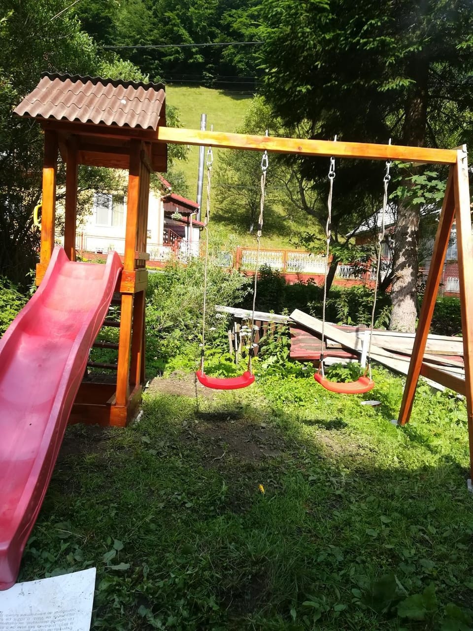 Căsuța de lângă pădure Bed and Breakfast in Brașov County