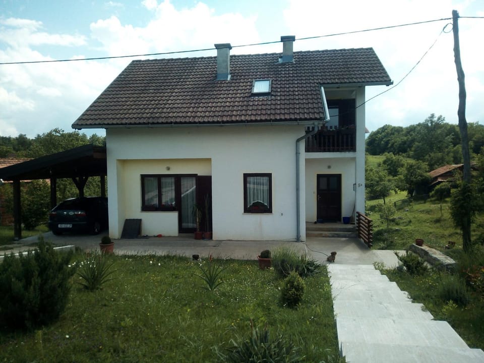 Property building, Facade/entrance