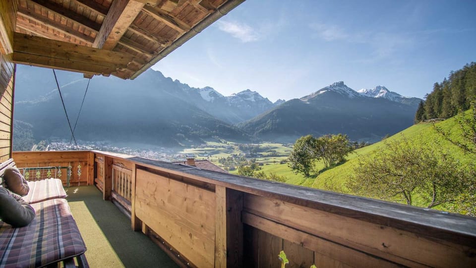 Natural landscape, Balcony/Terrace, Mountain view
