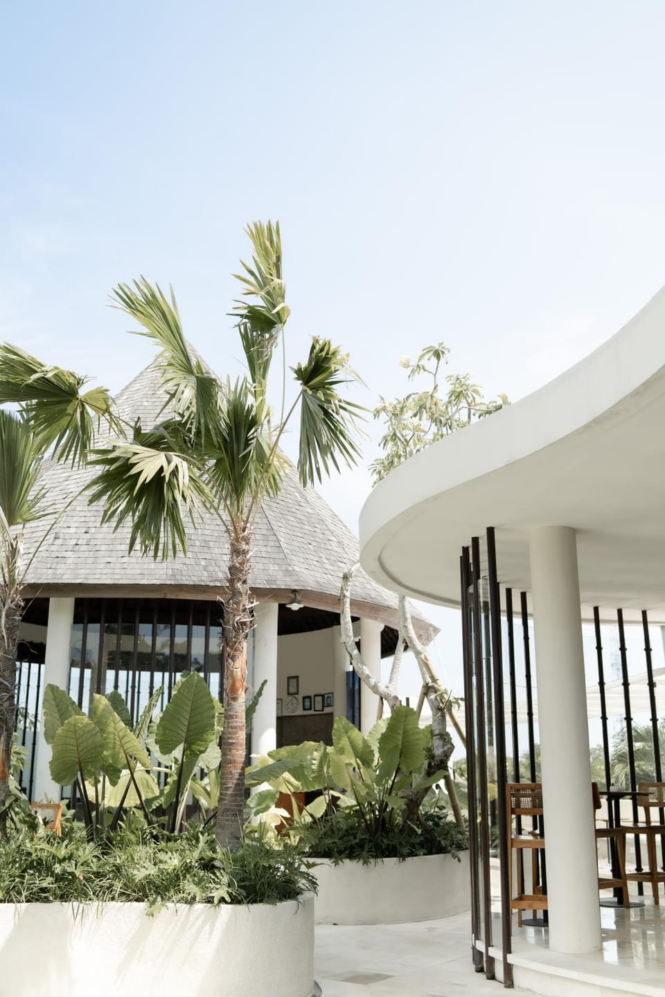 Property building, Restaurant/places to eat