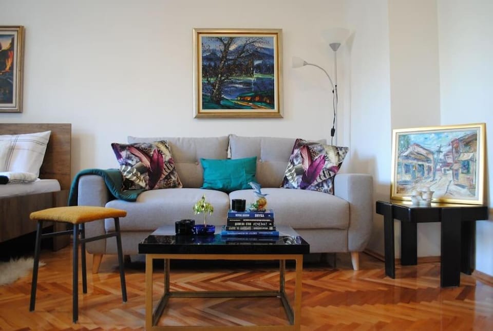 Green forest - free parking Apartment in Skopje
