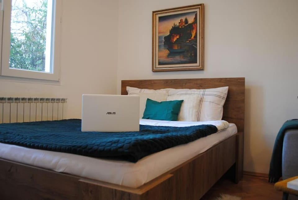 Green forest - free parking Apartment in Skopje