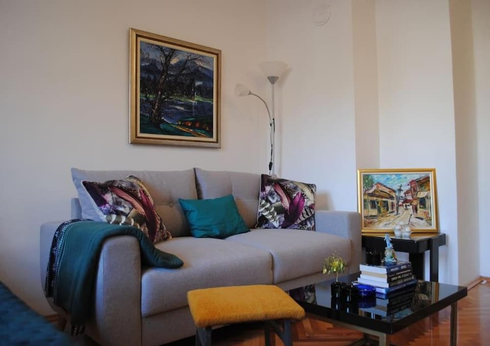 Green forest - free parking Apartment in Skopje