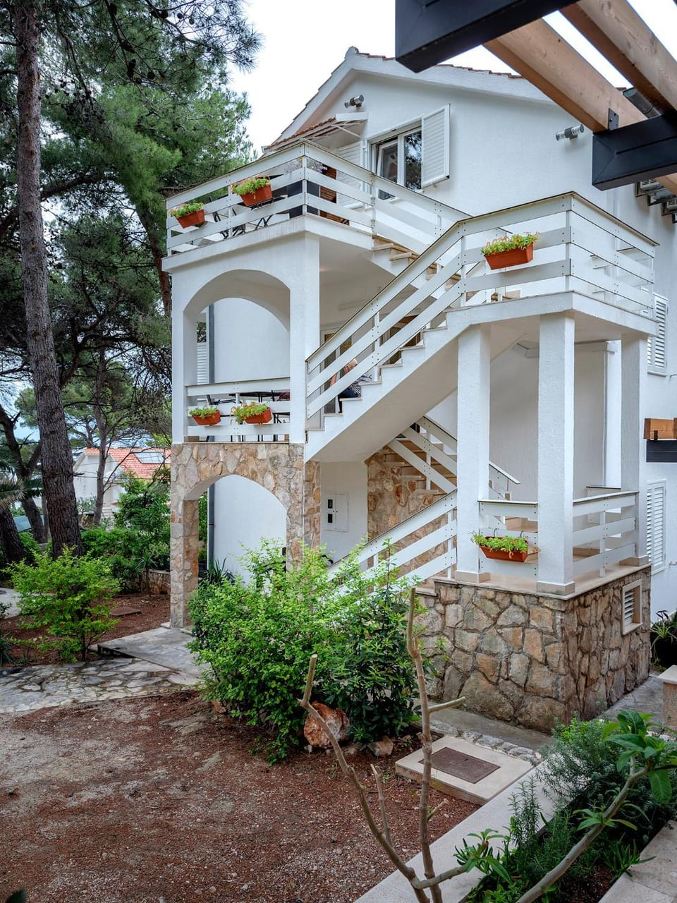 Spring, Neighbourhood, Natural landscape, Other, Decorative detail, On site, Garden view, Area and facilities