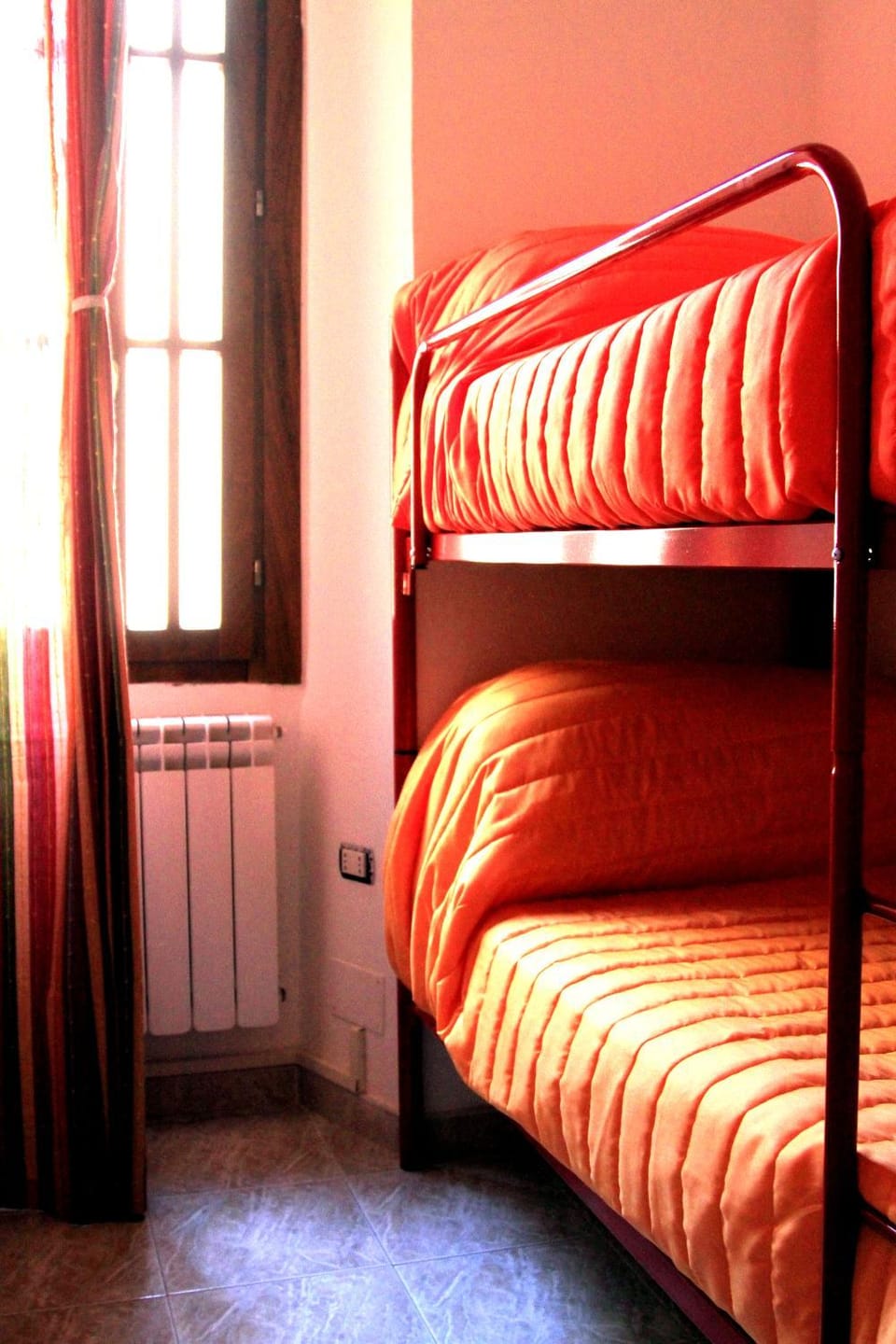 Bedroom, bunk bed