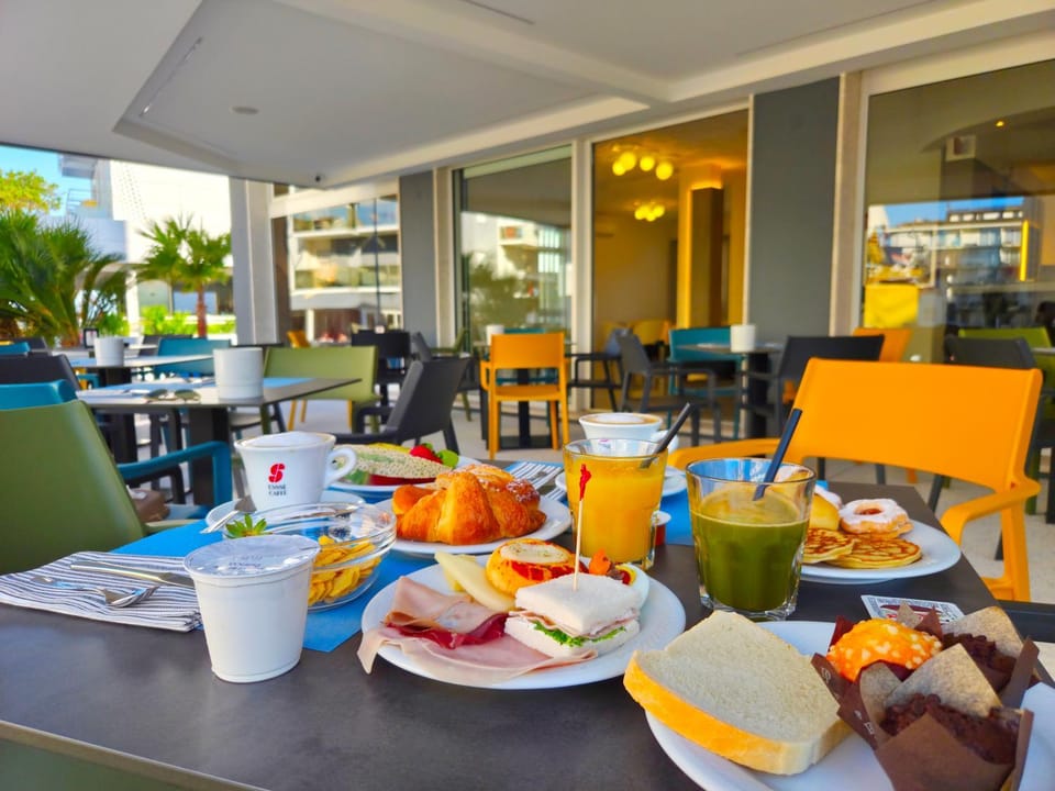 Breakfast, Continental breakfast