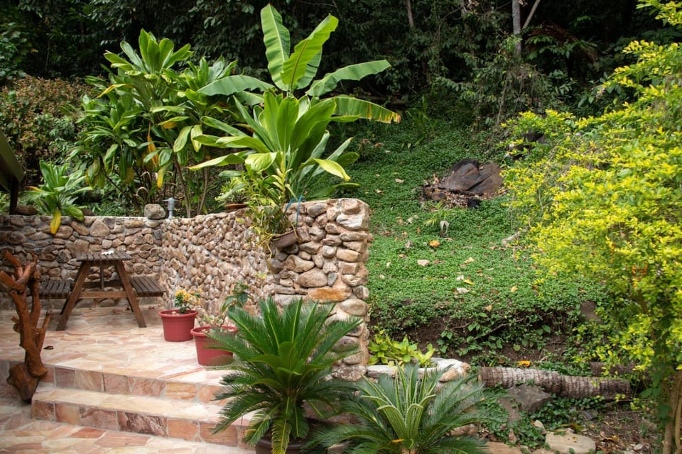 Haere Mai I Te Fare Bed and Breakfast in Moorea-Maiao
