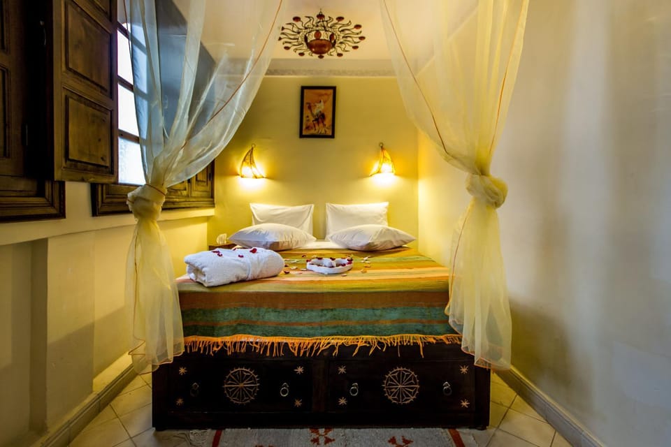 Decorative detail, Bedroom