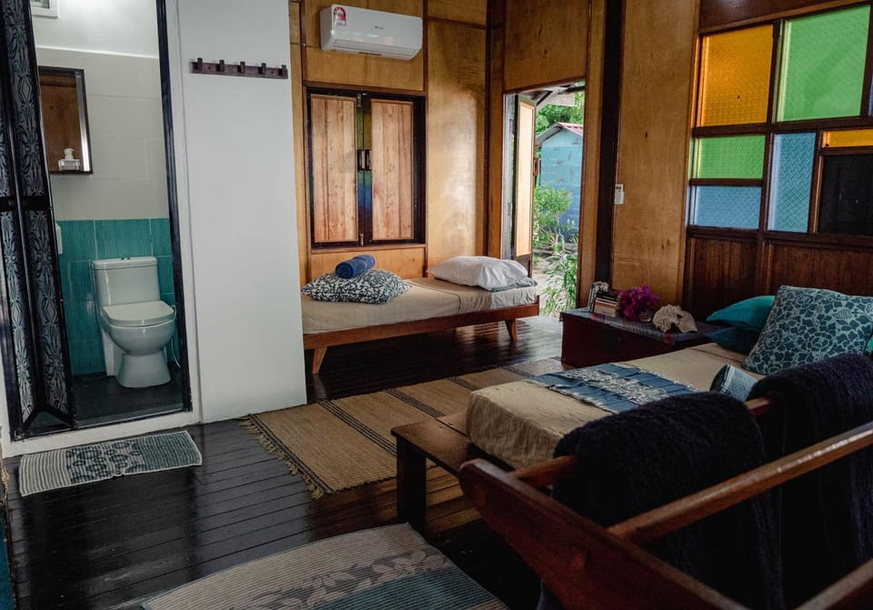 Bed, Photo of the whole room, Bedroom, air conditioner