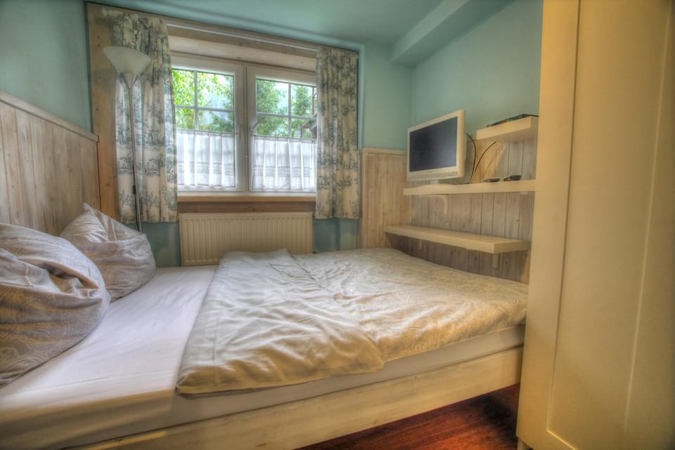 Chata pod Skocznią Vacation rental in Poland