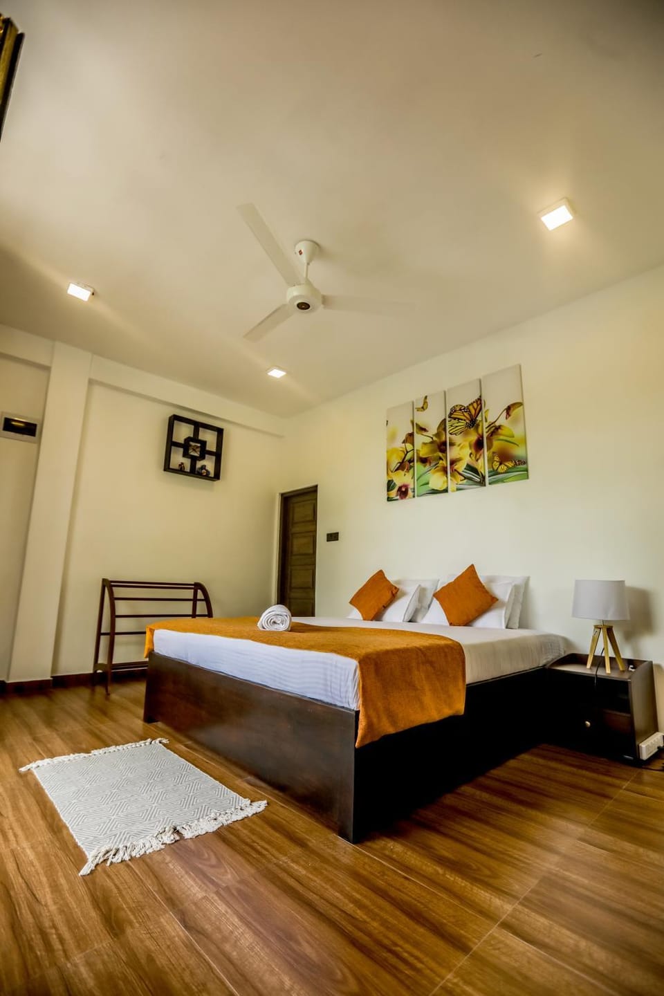 Property building, Photo of the whole room