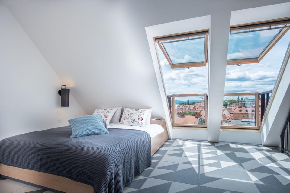 Bed, City view