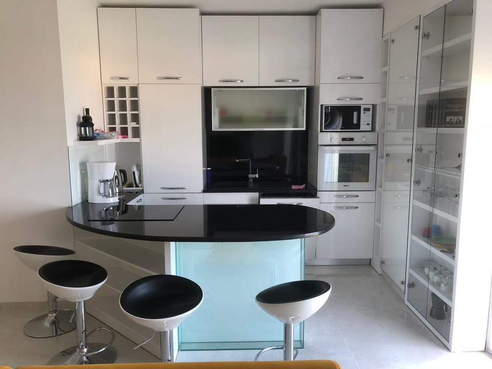 Coffee/tea facilities, Kitchen or kitchenette