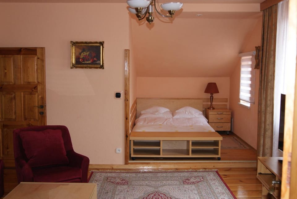 Bed, Photo of the whole room