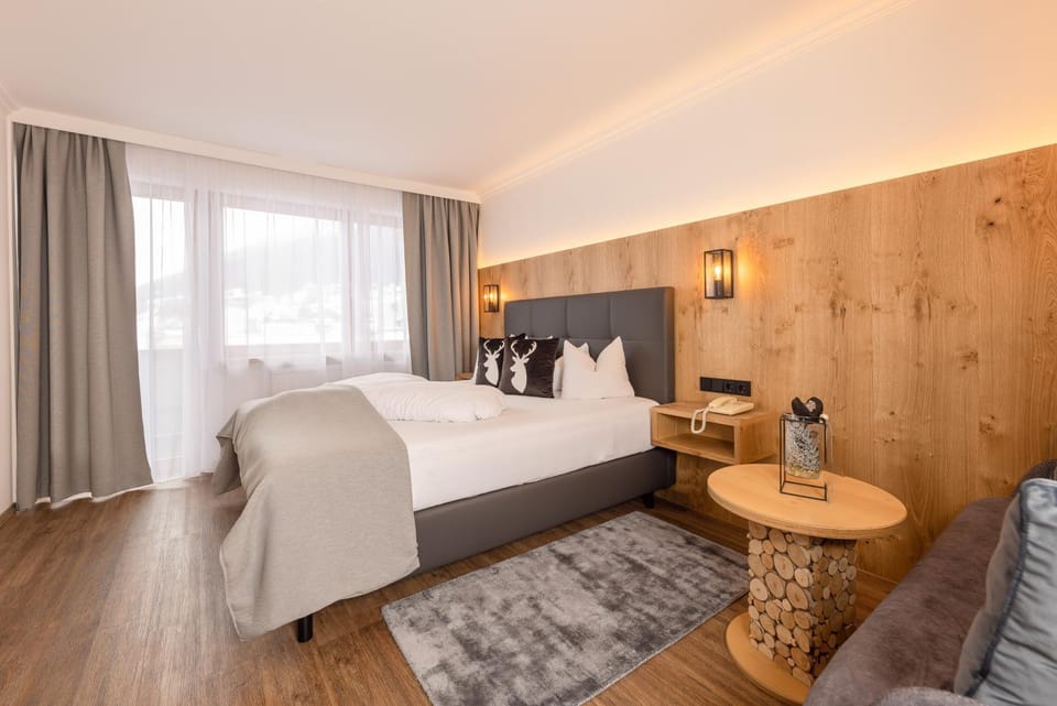 Bed, Photo of the whole room, Bedroom, hair dresser