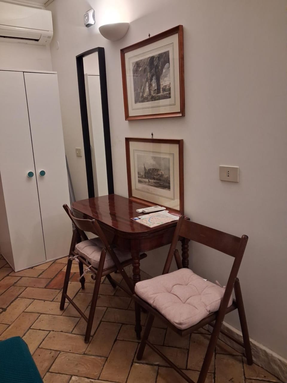 Domus next Campo de'Fiori with thermal shower Apartment in Rome