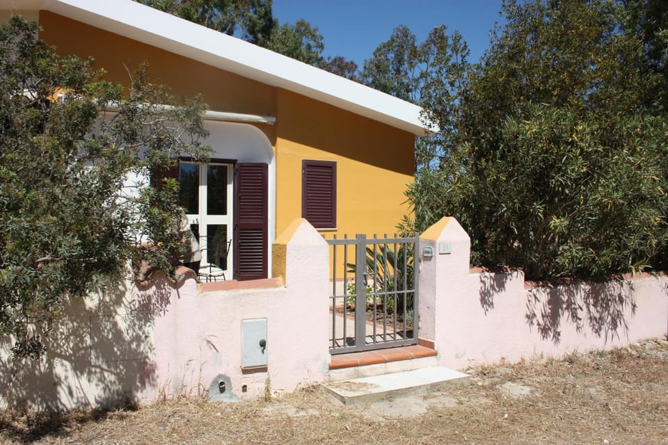 Property building, Street view