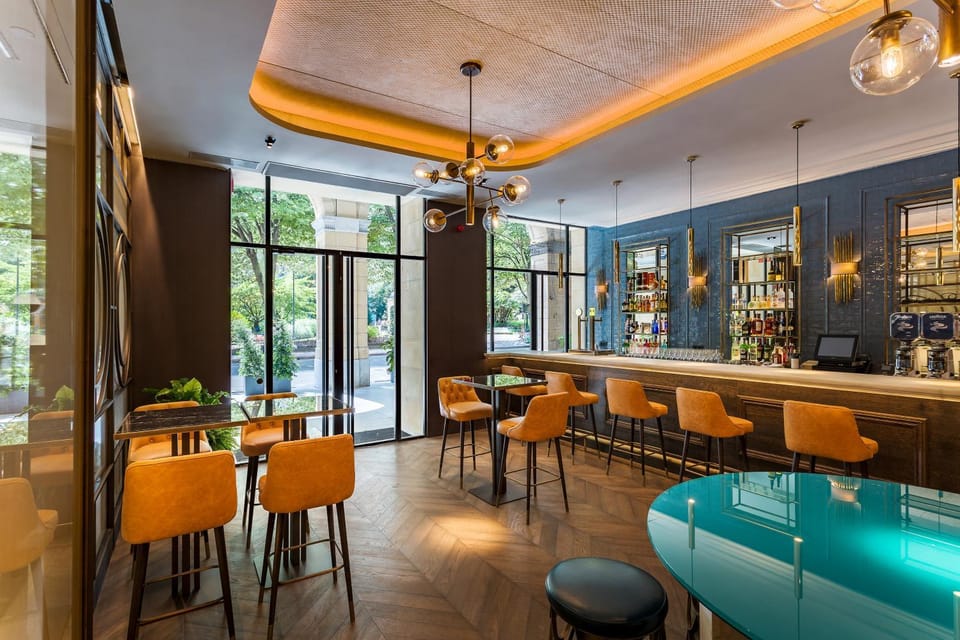 Lounge or bar, Drinks, Alcoholic drinks, Non alcoholic drinks