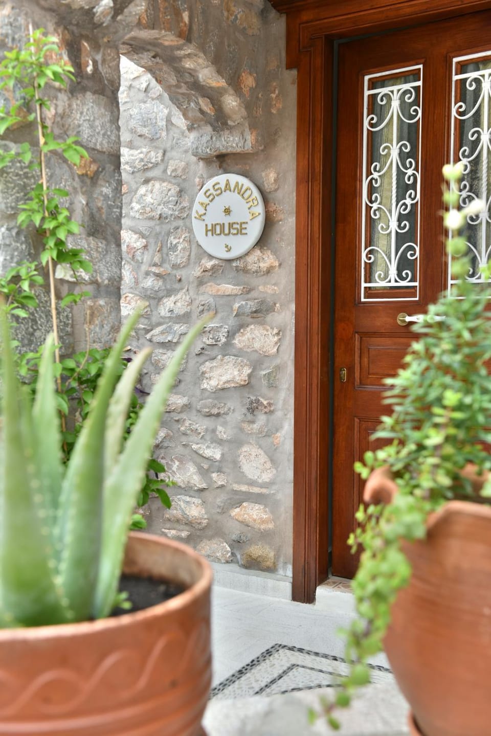 Facade/entrance