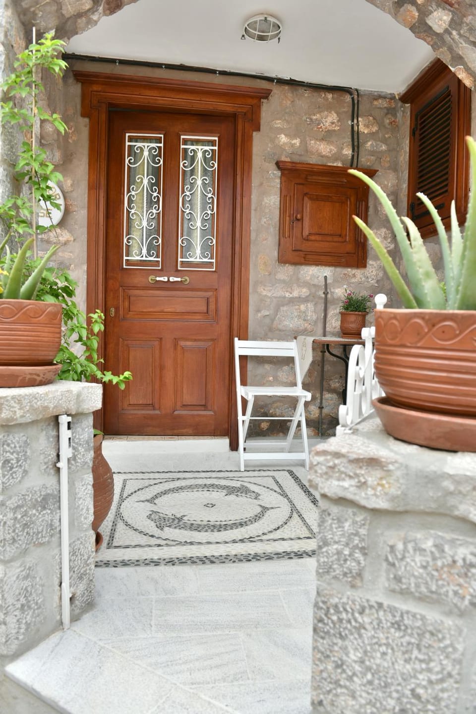 Facade/entrance