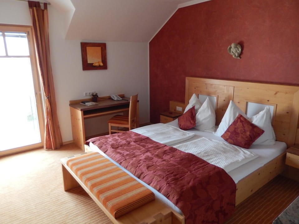Day, Photo of the whole room