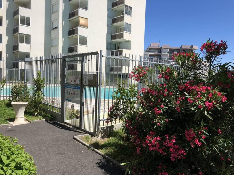 Studio avec Balcon, Piscine et Parking - Arcachon Aiguillon - FR-1-433-1 Apartment in Arcachon