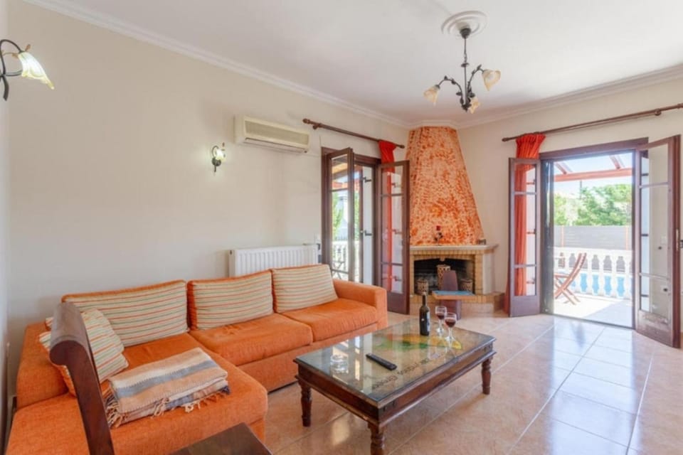 Living room, Seating area, air conditioner