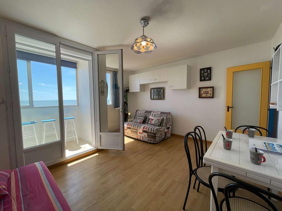 Studio face à la mer pour 4 personnes avec TV - Ménage inclus - Saint-Hilaire-de-Riez - FR-1-224C-665 Apartment in Saint-Jean-de-Monts