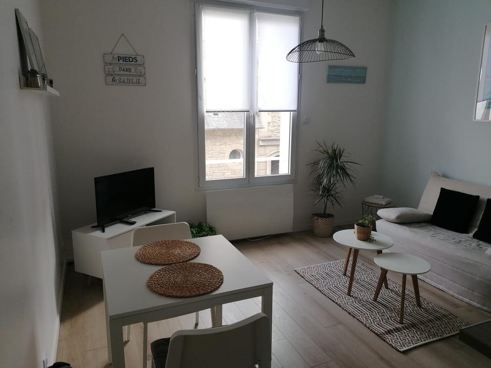 Studio Winston Apartment in Dinard