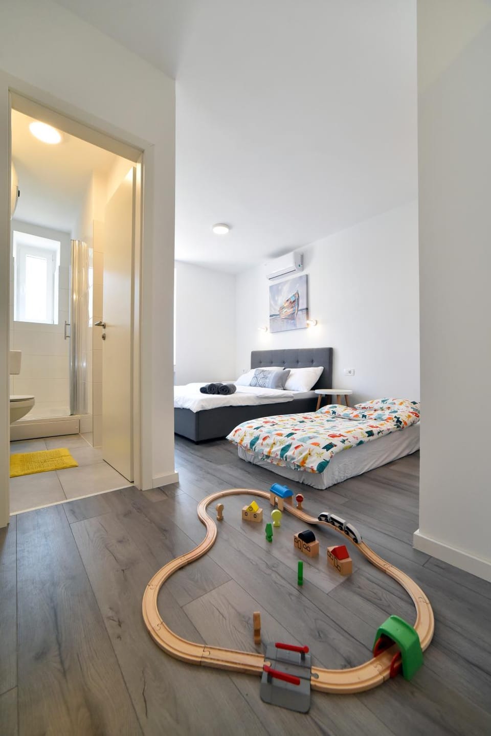 Toilet, Bathroom, Bedroom