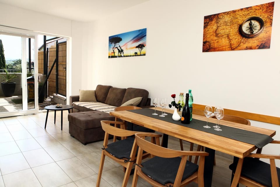 Living room, Seating area, Dining area