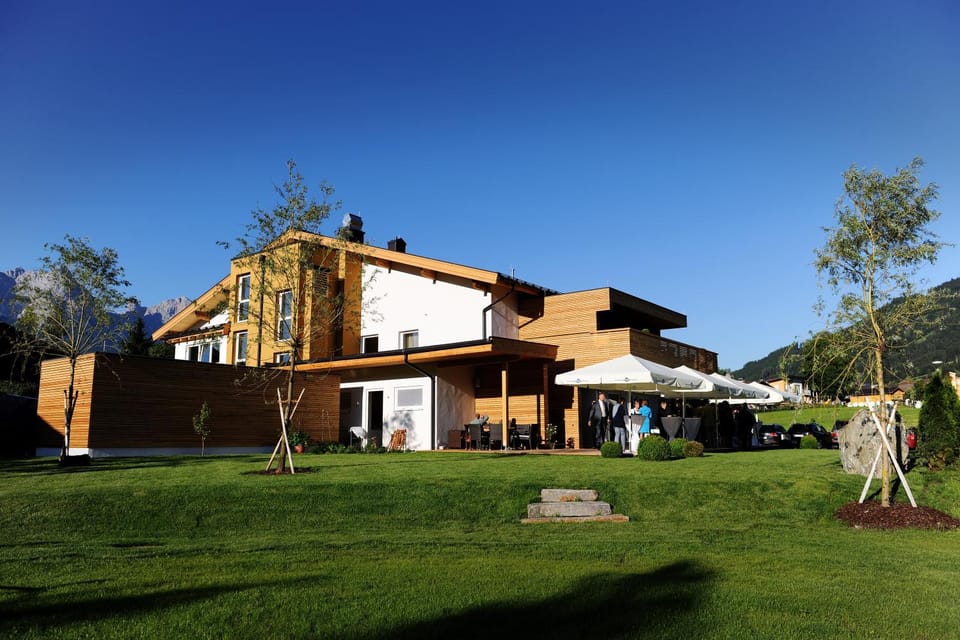 Property building, Day, Garden