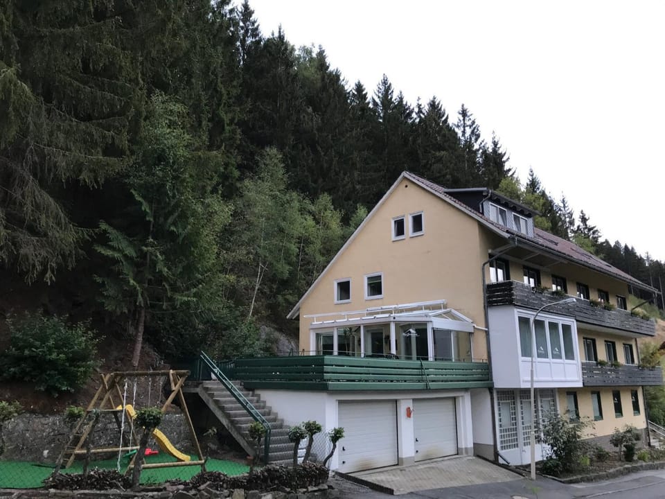 Property building, Spring