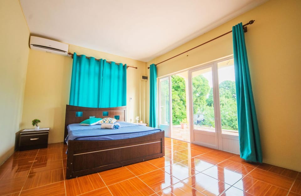 Bed, Photo of the whole room, Bedroom, Sunset