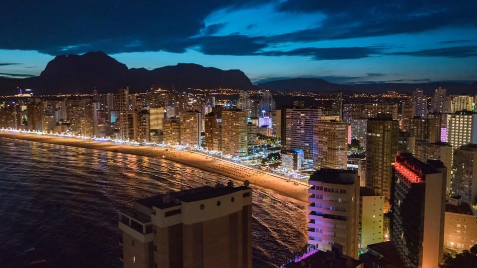 View (from property/room), City view, Sea view