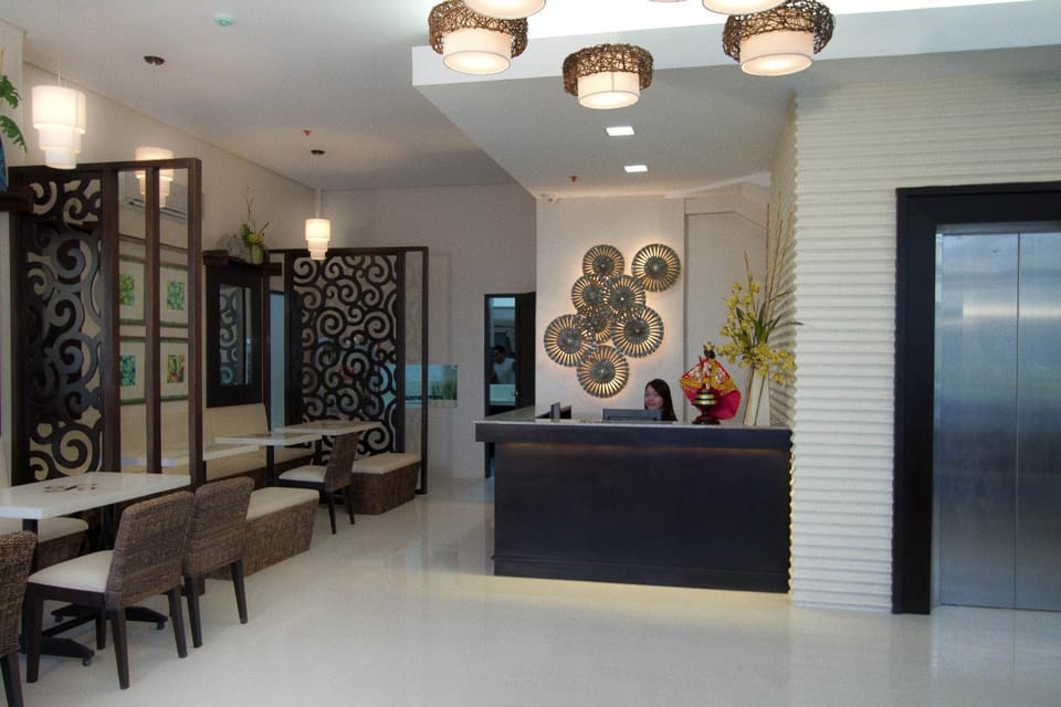 Staff, Lobby or reception