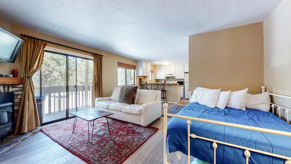 La Vista Blanc #61 Condo Apartment in Mammoth Lakes