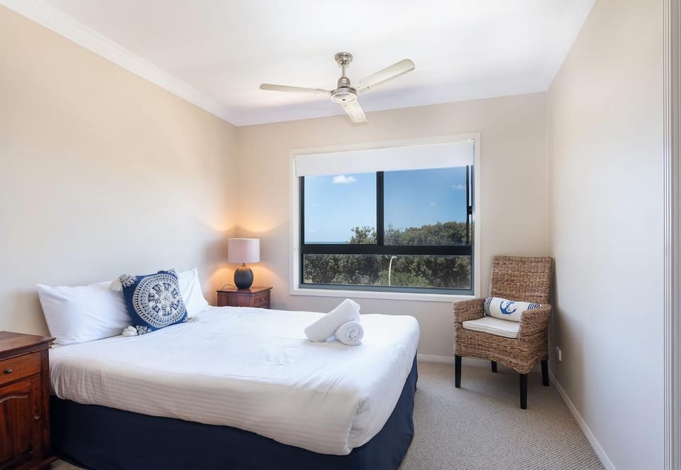 Breakers 1- Unit 10- Ocean Views - Stone Real Estate Yamba Apartment in Yamba