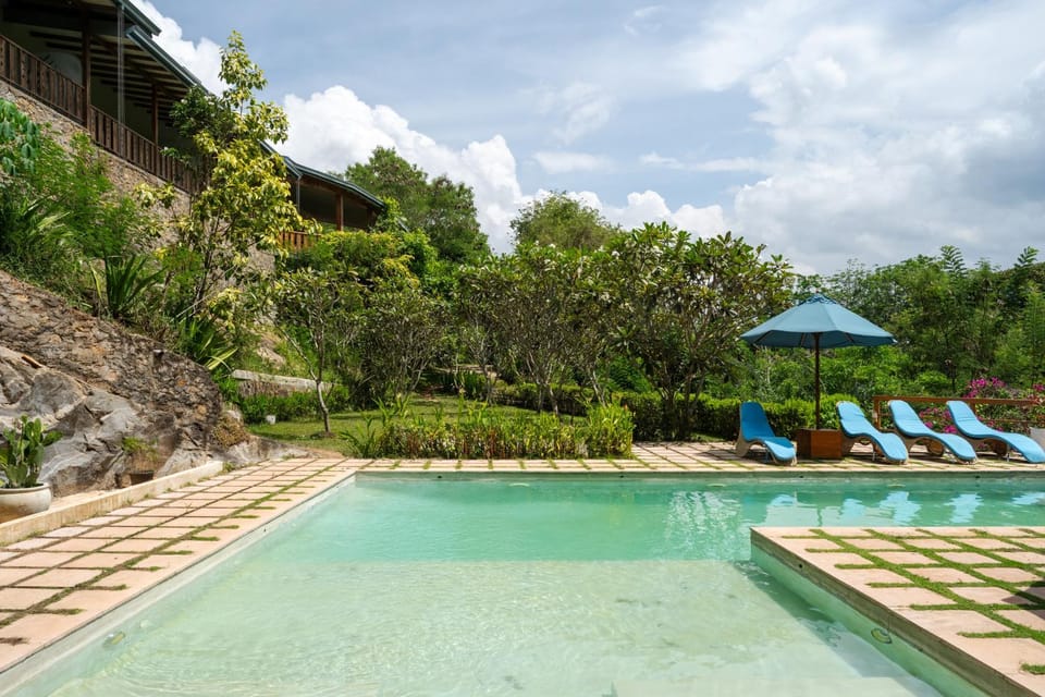 Swimming pool