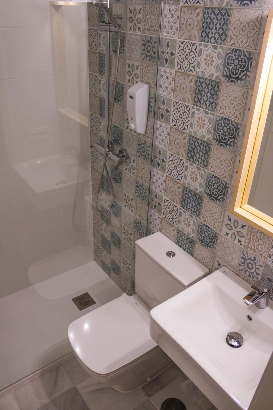 Bathroom, Beach