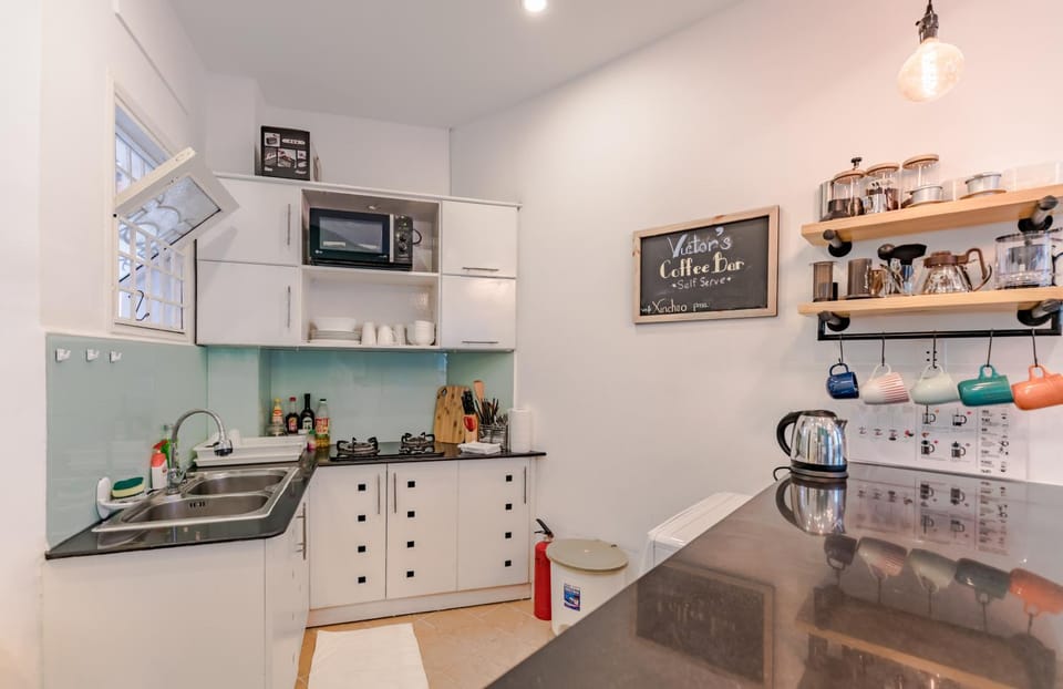Coffee/tea facilities, Kitchen or kitchenette