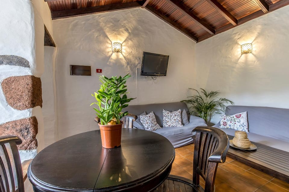 Home2Book Rural Escape in Anaga & Pool Country House in Canary Islands